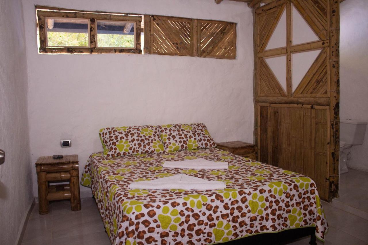 Hosteria El Sendero - Кокорна Екстер'єр фото
