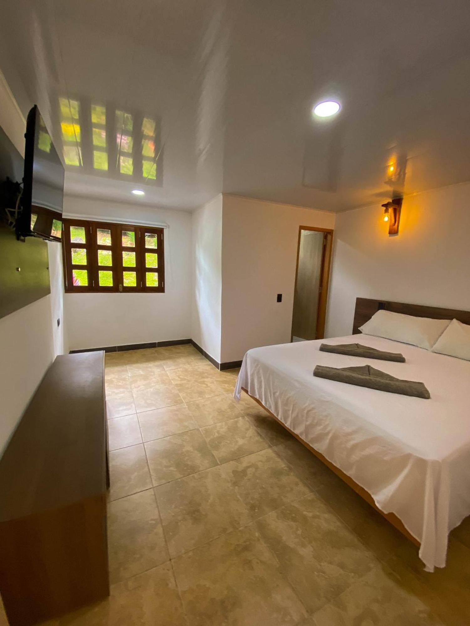 Hosteria El Sendero - Кокорна Екстер'єр фото