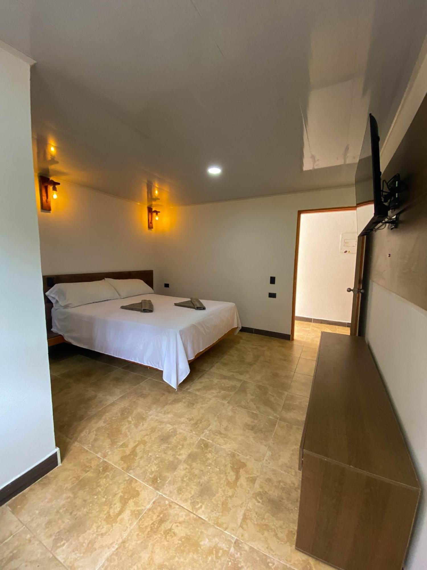 Hosteria El Sendero - Кокорна Екстер'єр фото