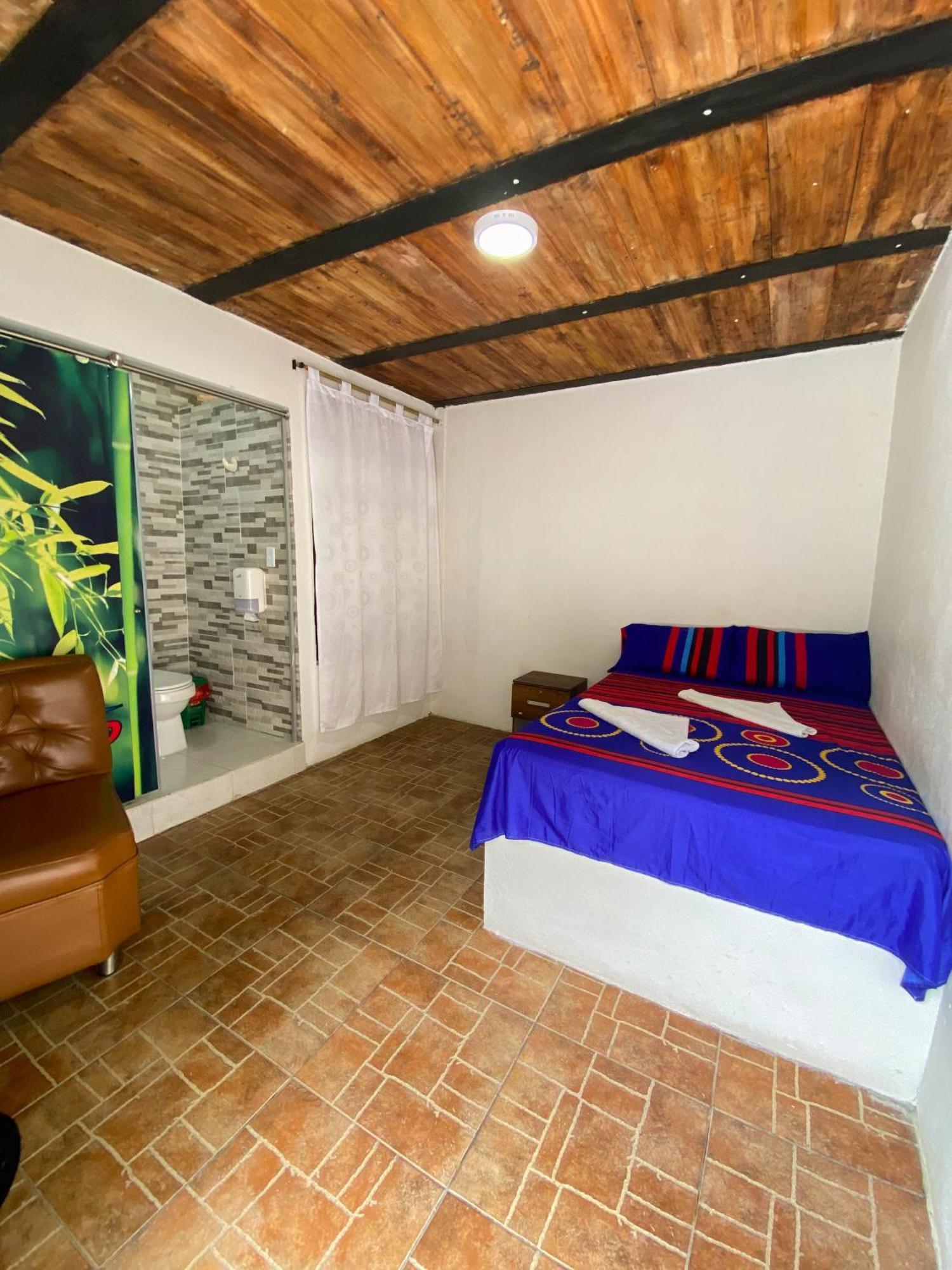 Hosteria El Sendero - Кокорна Екстер'єр фото